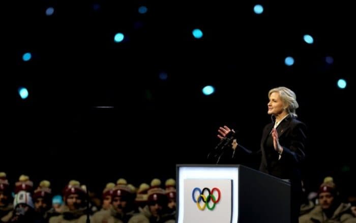 'El deporte debe seguir siendo un faro de esperanza en un mundo sacudido por el conflicto': COI