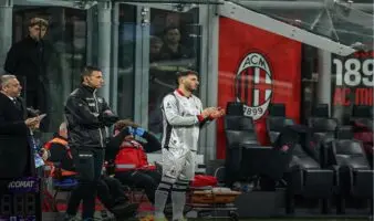 Reaparece Santiago Giménez tras cinco meses por lesión | Video