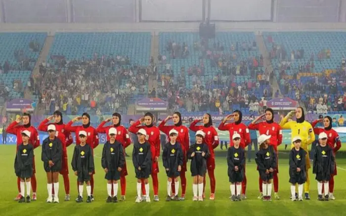 Futbolistas iraníes asiladas en Australia son 'rehenes': Teherán | Video