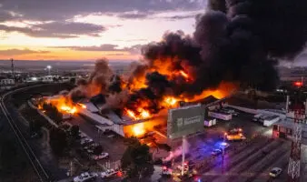 Incendio consume bodegas de Alimentación para el Bienestar en Zacatecas tras protesta de productores