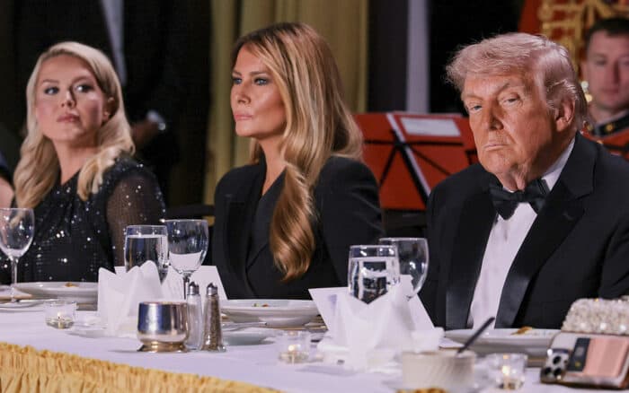 'Será gracioso, entretenido y se dispararán algunos tiros', la frase de Leavitt sobre Trump antes de la cena