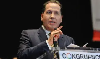 Esposa de Eruviel Ávila lo denuncia por violencia y amenazas; exgobernador responde