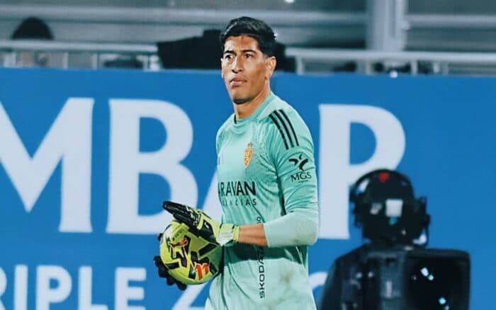 Esteban Andrada, ex Rayados, receta puñetazo a rival y se arma la campal | Video