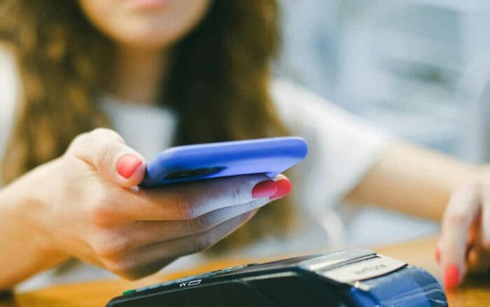 El auge de pagos digitales con códigos QR aumenta el riesgo de fraudes bancarios