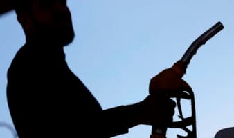 Profeco reporta que 75.7% de gasolinerías ajustó precios tras operativos de vigilancia