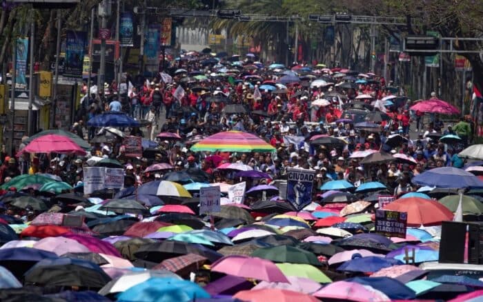 CNTE anuncia huelga durante el Mundial: 'no rodará el balón si no hay solución'