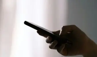 ¿Te llegan mensajes sobre multas de tránsito? ¡Es un fraude!