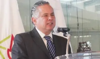 Desbandada en Economía: se van Santiago Nieto y otros 6 a realizar campaña política