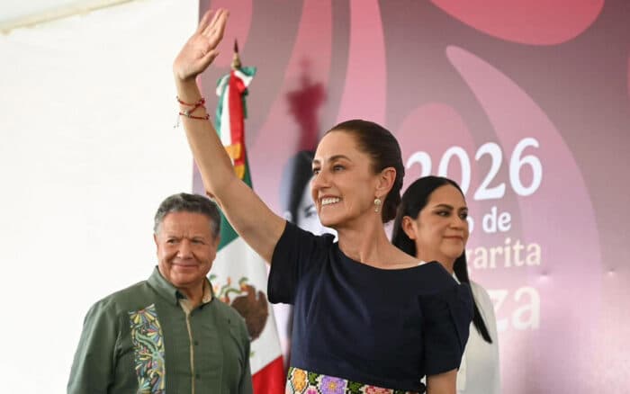 Sheinbaum acude a centro de salud en Hidalgo tras reclamos por falta de médicos y medicinas