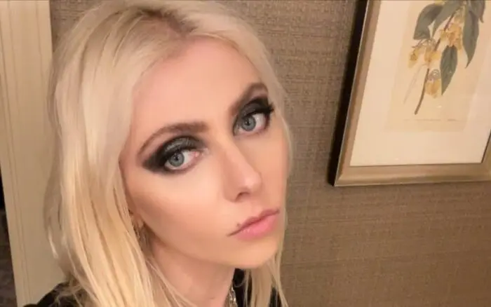 Taylor Momsen hospitalizada por mordedura de araña venenosa en CDMX
