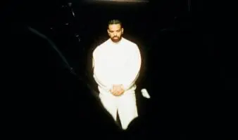Drake sorprende al publicar simultáneamente tres álbumes individuales
