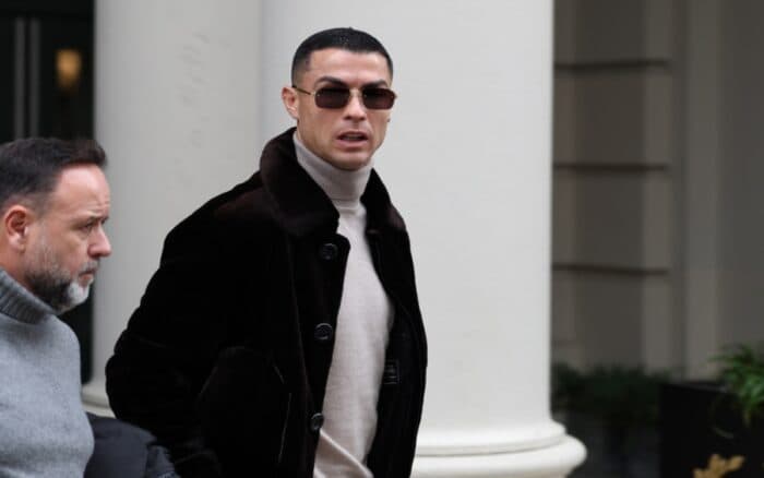 Cristiano Ronaldo compra canal streaming LiveModeTV de YouTube