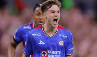 Cruz Azul derrota 2-1 a Chivas y avanza a la final del Clausura