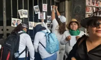 Madres amplían memorial en Cuernavaca y crean “Pasillo de la Verdad”