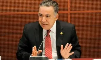 Inzunza pide licencia, a casi un mes de que EE.UU. presentó cargos por narco