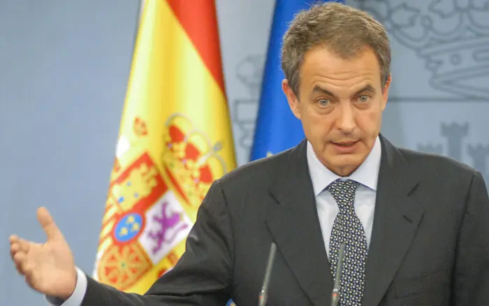 Imputan al expresidente español Zapatero por tres delitos en caso de rescate de compañía aérea