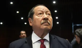 Leonel Godoy comparece como testigo por caso Carlos Manzo; asegura que 'no aportó nada'