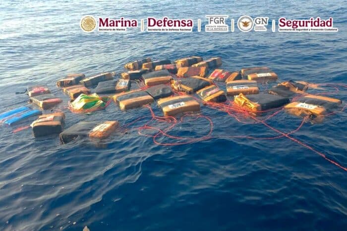 Marina interceptan más de dos toneladas de cocaína en el Pacífico | Video