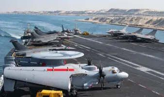 Francia acerca portaaviones al Estrecho de Ormuz tras ataque a buque