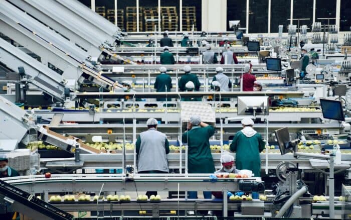 México es menos productivo que hace 25 años, advierte exdirectivo del BID