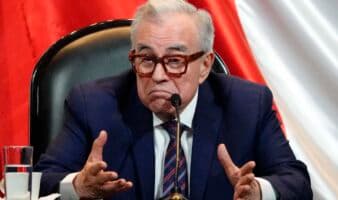 Rocha Moya dejó iniciativa para 'blindar' la información pública en Sinaloa antes de pedir licencia