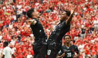 Mundial 2026: Logran canadienses agridulce goleada ante qataríes en Vancouver