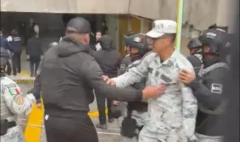 Guardia Nacional y Protección Federal desalojan plantón 'trans' en salones de Gobernación