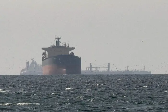 Petrolero de la "flota fantasma" de Rusia es interceptado por el Reino Unido
