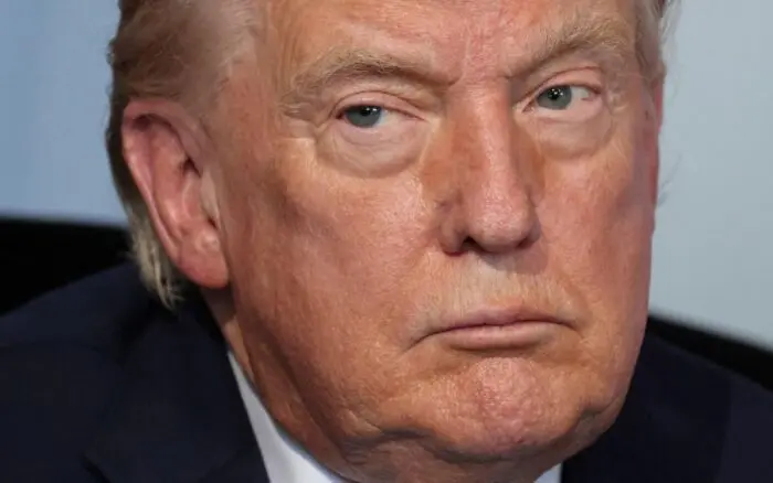 Trump afirma que Irán solicitó una reunión en Catar; Tensión por Ormuz