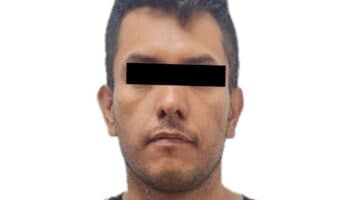 Se entrega hombre que retuvo a su familia en domicilio de Tecámac
