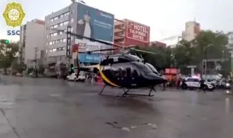 Video | Helicóptero de la SSC aterriza en plena avenida para entregar hígado que sería trasplantado