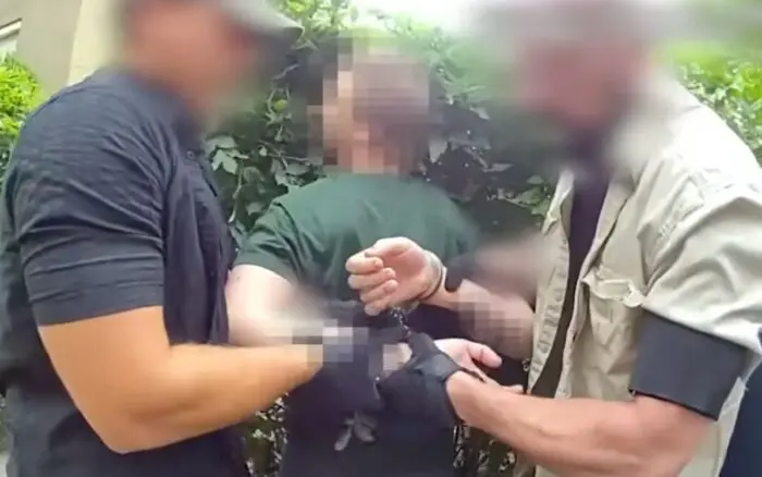 Detienen a un camillero que coleccionaba restos humanos en Hungría