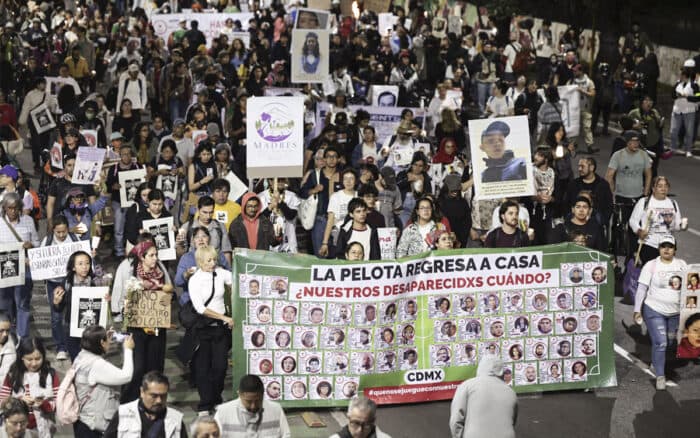 Lo mejor de Aristegui en Vivo: México inaugura Mundial entre protestas; CNTE mantendrá movilizaciones; bloquean marcha de buscadoras (11/06/2026)