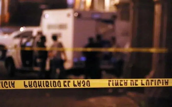 Asesinan a dos personas dentro de un vehículo en Paseo de la Reforma; investigan ataque directo