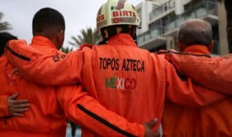 Topos Azteca viaja a Venezuela para apoyar labores de rescate