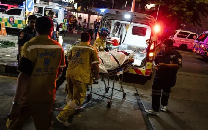 Tragedia en Tailandia: 27 muertos en un incendio en un bar de Bangkok
