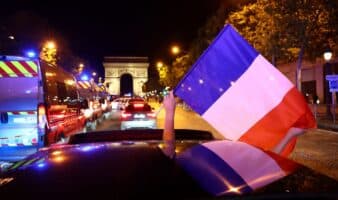 Muere adolescente durante los festejos por el triunfo de Francia ante Marruecos