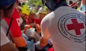 Rescatan a hombre 8 días después de los terremotos en Venezuela