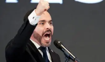 Colombia: De la Espriella pide a Congreso evaluar investidura en cuartel militar