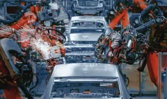 Industria automotriz urge a México, Canadá y EE. UU. acelerar renovación del T-MEC tras decisión de Trump