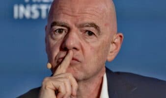 Infantino y la FIFA se echan para atrás y retiran plan para privatizar el Mundial