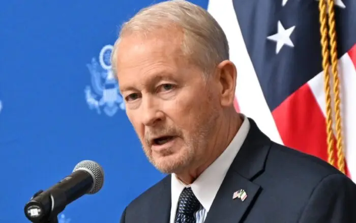 Embajador de Estados Unidos elogia sanciones contra cárteles mexicanos