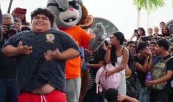 ‘Farmear aura’: ¿qué es este fenómeno viral y por qué nos recuerda a las batallas de Tecktonik?