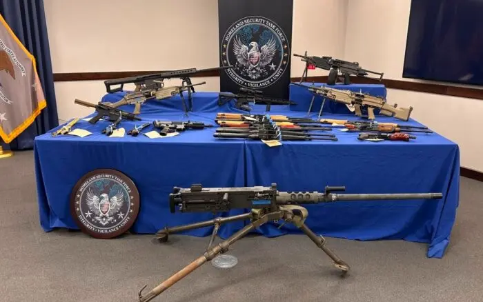 Estados Unidos desmantela red de contrabando de armas para cárteles mexicanos