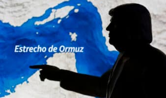 Irán desmiente a Trump: 'Simplemente es falso' que haya un acuerdo sobre Ormuz