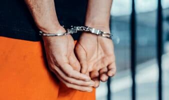 Trasladan a 20 internos por delitos federales de Mazatlán a Cefereso en Michoacán