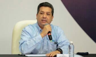 García Cabeza de Vaca se destapa para 2030 y acusa persecución política
