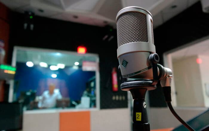 Observatorio alerta que nuevos lineamientos para radio y TV pueden limitar la libertad de expresión en elecciones