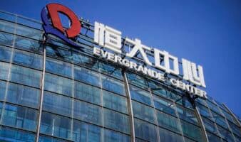 Condenan a cadena perpetua al fundador de Evergrande por fraude y otros delitos en China