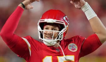 Mahomes tiene un regreso triunfal en la NFL tras nueve meses lesionado